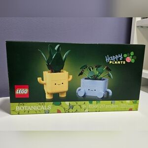 LEGO Botanicals #10349 Happy Plants Blue and Yellow